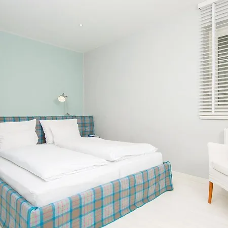 Kaept'n Cook 4 Von & Mehr 캄펜